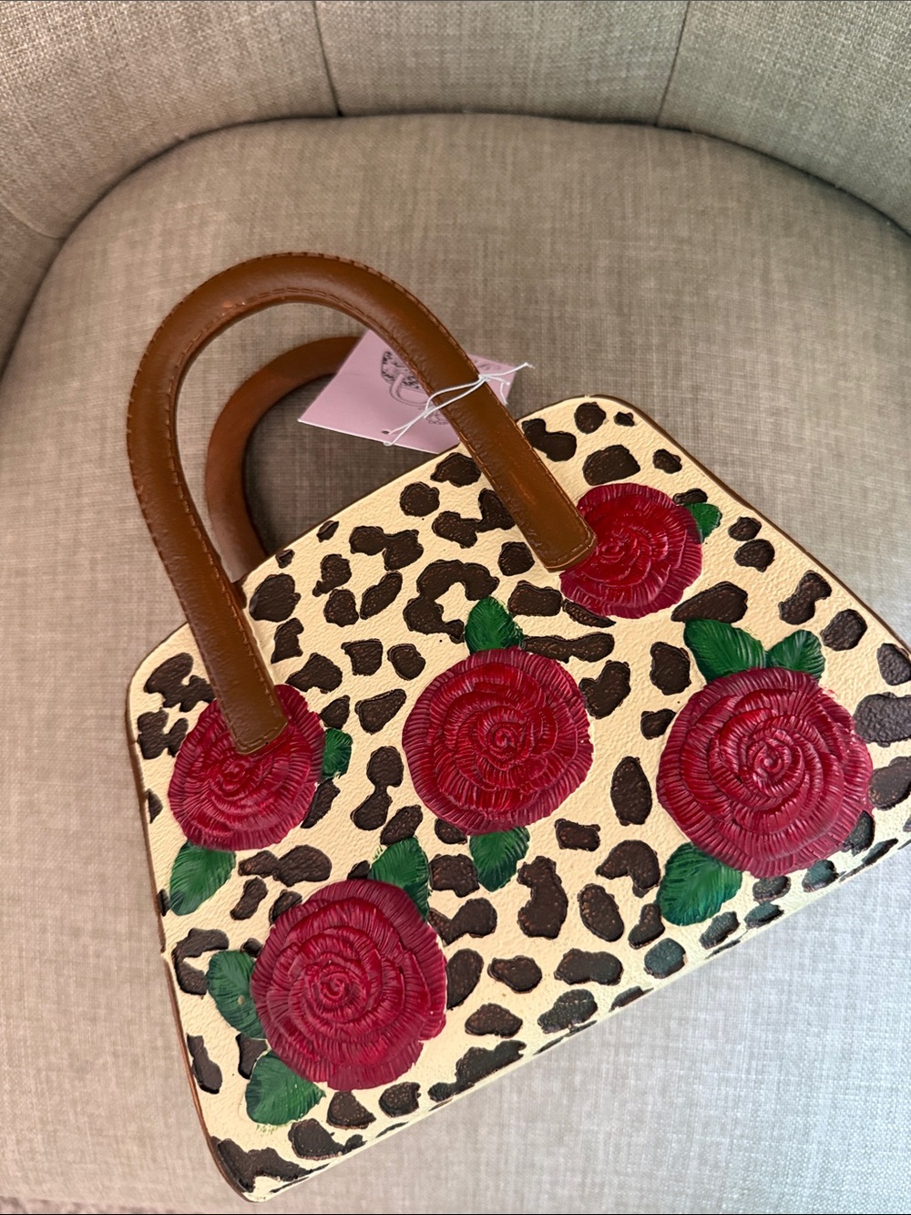 Floral Embroidered Leopard Satchel Vase - Ceramic - Picture 8 of 9